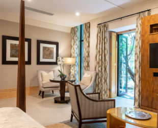 Luxury Suite 1