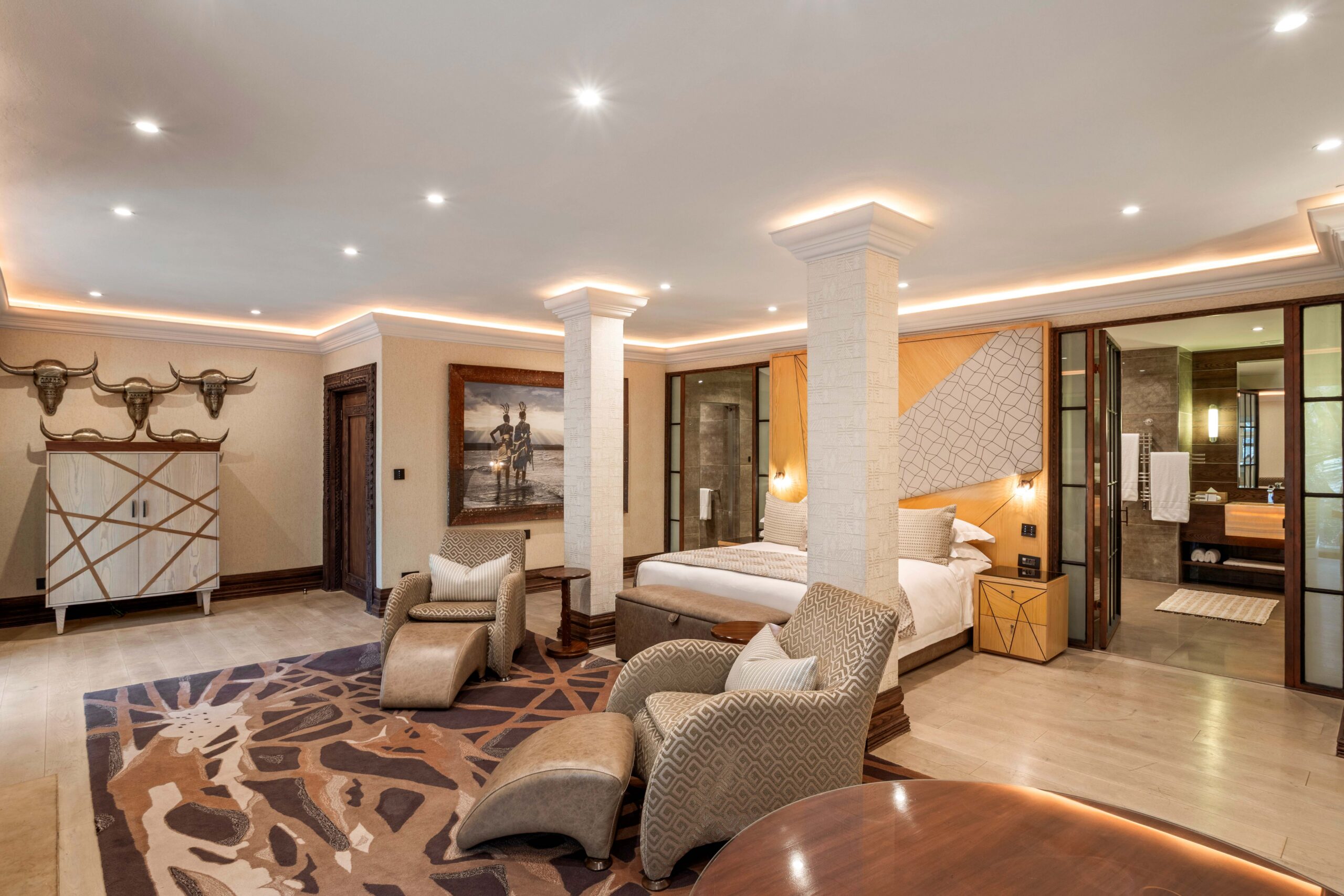 Luxury Suite 1