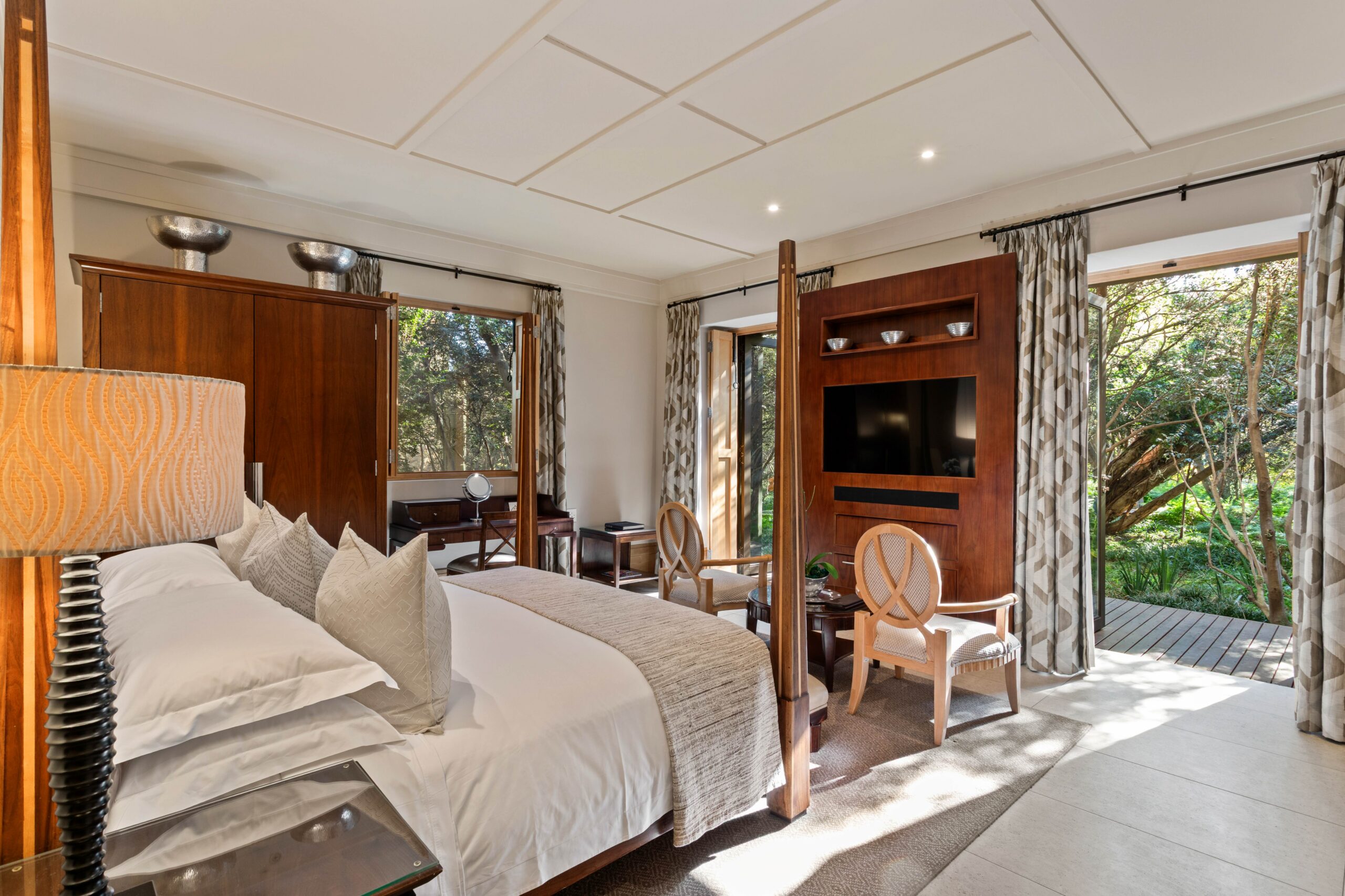 Luxury Suite 1